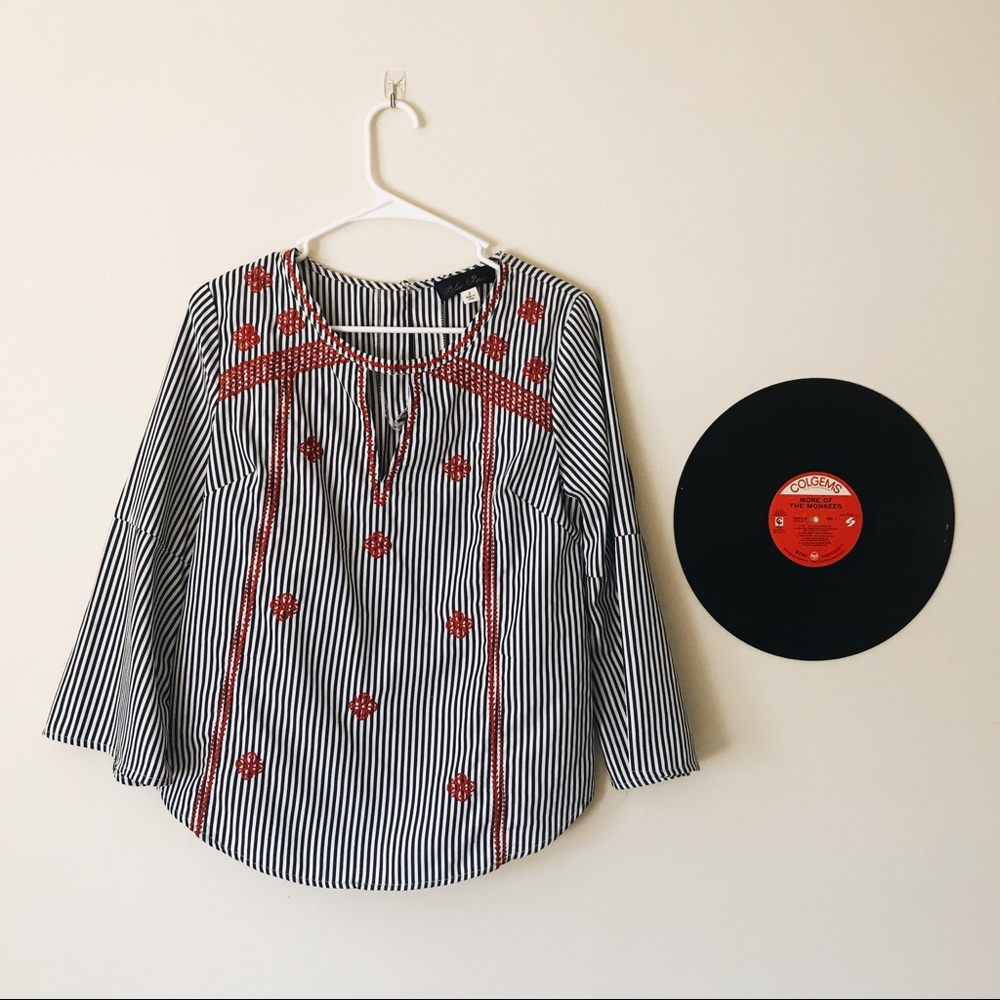 Boho long sleeve embroidered top